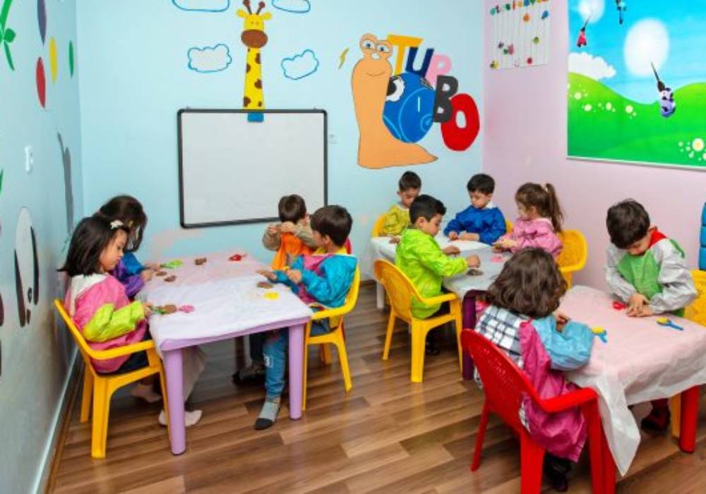 بهترین آموزشگاه زبان کودک 3 ساله در غرب تهران