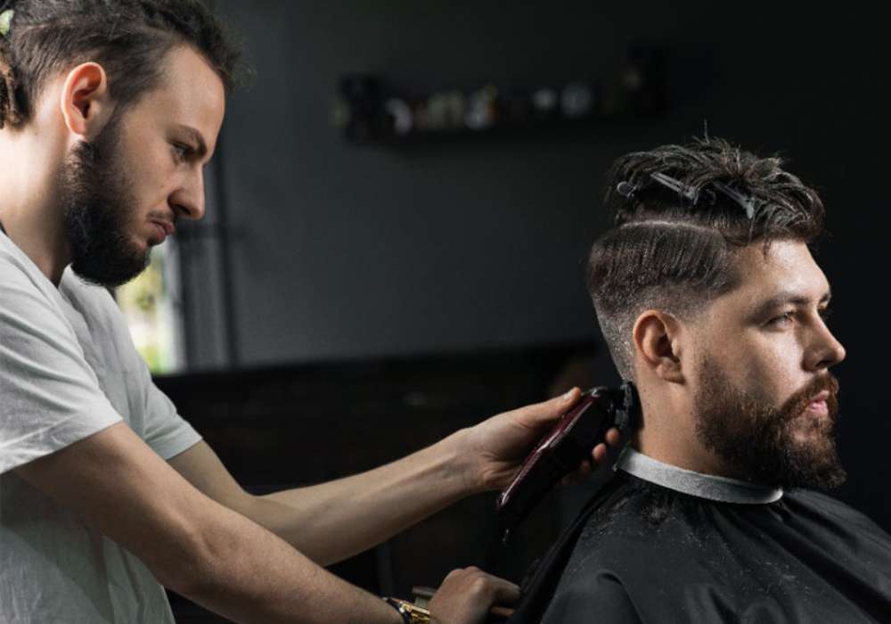 بهترین آموزشگاه آرایشگری مردانه در اصفهان
